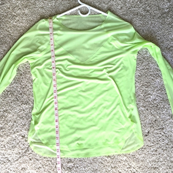 Athleta Green Speedwork Top Mesh Lightweight Airflow Neon Green - Picture 7 of 9
